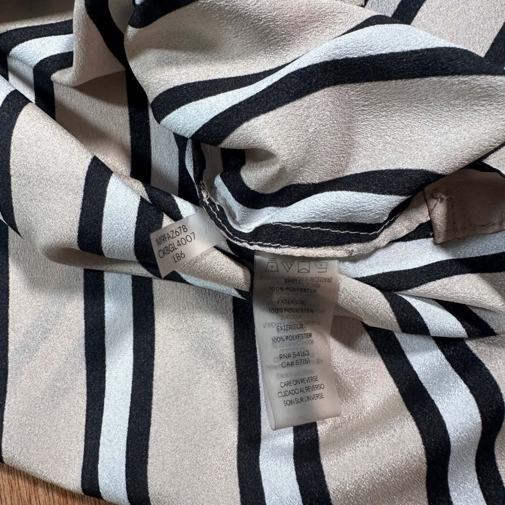 Calvin Klein Blouse Women XL Beige Black White Striped Short Sleeve M9FAZ678 - Picture 7 of 9